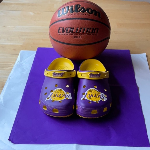 🏀 CROCS NBA™️ LOS ANGELES LAKERS CLASSIC CLOGS 🏀 - Picture 6 of 16